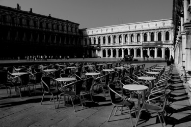 Photography titled "Piazza San Marco se…" by Patrizia Joos, Original Artwork
