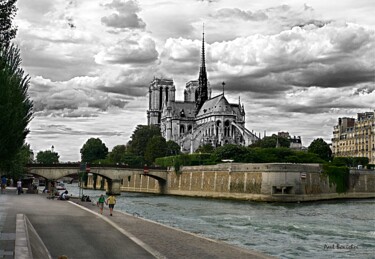 Fotografía titulada "Ho ! Notre Dame ..." por Paul Benichou, Obra de arte original, Fotografía manipulada