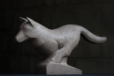 Skulptur mit dem Titel "Le loup" von Paul Natter, Original-Kunstwerk, Stein