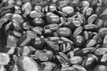 Dessin intitulée "Wet Pebbles XXL" par Paul Stowe, Œuvre d'art originale, Graphite