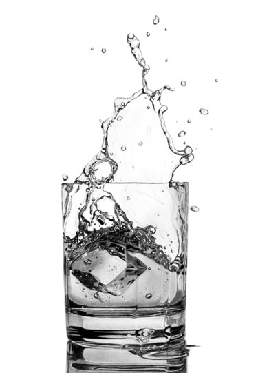 Dessin intitulée "Whisky Splash VIII" par Paul Stowe, Œuvre d'art originale, Graphite