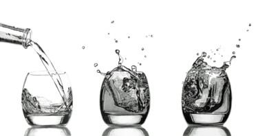 Рисунок под названием "Triple Splash" - Paul Stowe, Подлинное произведение искусства, Карандаш