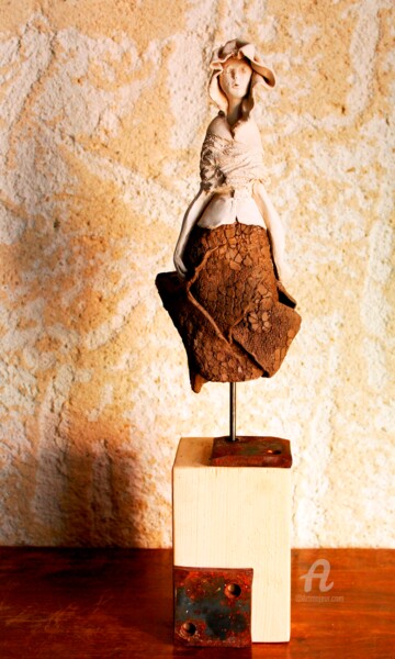 Sculpture titled "LOUISON" by Paule-Andree Maraval, Original Artwork, Ceramics