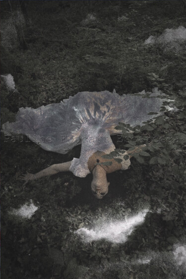 Photographie intitulée "Descente aux enfers" par Pauline Foucart Escarcega, Œuvre d'art originale, Photographie manipulée