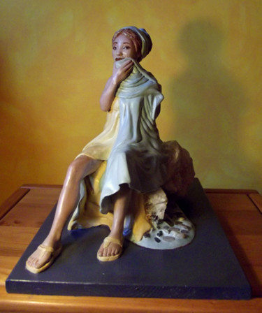 Sculpture titled "Belle au voilage" by Pauline Balland, Original Artwork, Mixed Media