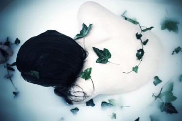 Photographie intitulée "Poison Ivy" par Pauline Greefhorst, Œuvre d'art originale