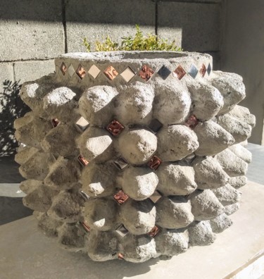 Skulptur mit dem Titel "Vaso" von Paulo Gonzalez, Original-Kunstwerk, Beton