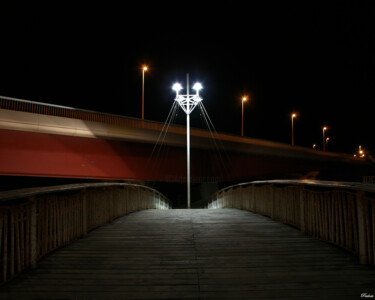 Photography titled "Les deux ponts, noc…" by Paulous, Original Artwork, Non Manipulated Photography Mounted on Aluminium