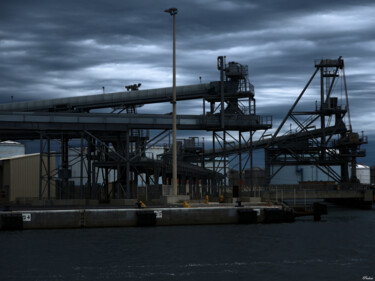 Photography titled "Aussi le port" by Paulous, Original Artwork, Non Manipulated Photography Mounted on Other rigid panel
