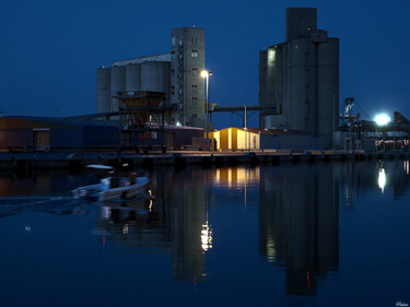 Fotografía titulada "Port et docks 1" por Paulous, Obra de arte original, Fotografía digital