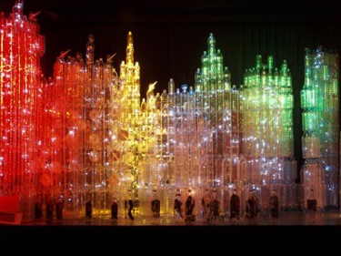 Installation intitulée "Cathédrale de Lumiè…" par Patrice Bucher, Œuvre d'art originale