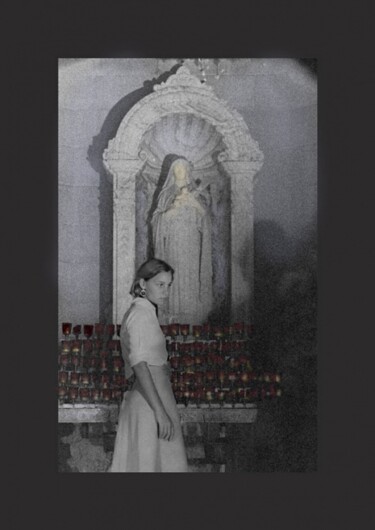 Photography titled "girl-church-02.jpg" by Pedro De La Montaña, Original Artwork
