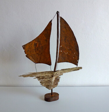 Sculpture titled "Velero voilier" by Pere Marti, Original Artwork, Metals