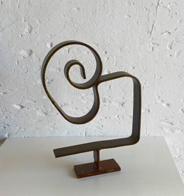 Sculpture titled "Oreille, orella" by Pere Marti, Original Artwork, Metals
