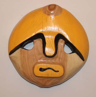 Skulptur mit dem Titel "Warrior Mask" von Peter Lattey, Original-Kunstwerk, Holz