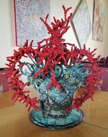 Escultura intitulada "Coeur de corail tro…" por Phélix Ludop, Obras de arte originais, Pedra