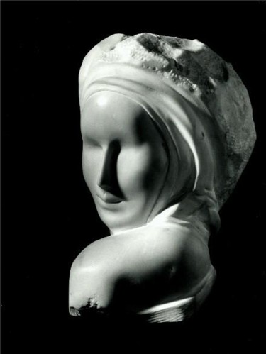 Scultura intitolato "testa di fanciulla" da Filippo Liardo, Opera d'arte originale, Pietra