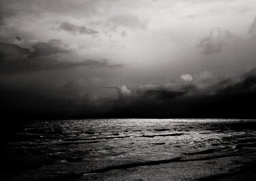 Фотография под названием "La  mer noire....." - Philippe Berthier, Подлинное произведение искусства, Цифровая фотография