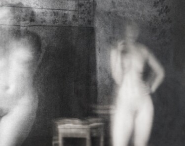 Photographie intitulée "Fumoir pour femmes.…" par Philippe Berthier, Œuvre d'art originale, Photographie manipulée