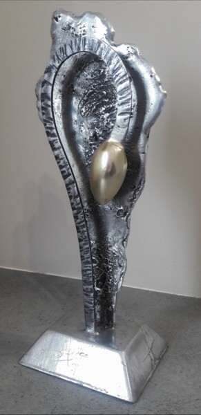 Sculpture titled "Renaissance" by Philippe Fautrez, Original Artwork, Metals