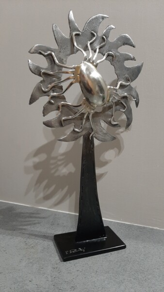 Sculpture titled "chaud la planette" by Philippe Fautrez, Original Artwork, Metals