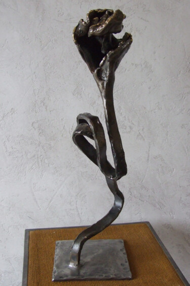 Sculpture intitulée "La Fleur du mal" par Philippe Fautrez, Œuvre d'art originale