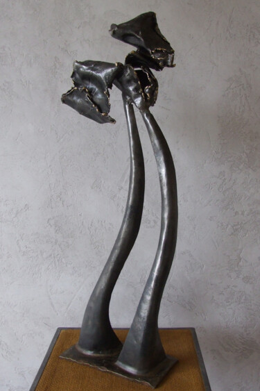 Sculpture titled "à grands pas" by Philippe Fautrez, Original Artwork