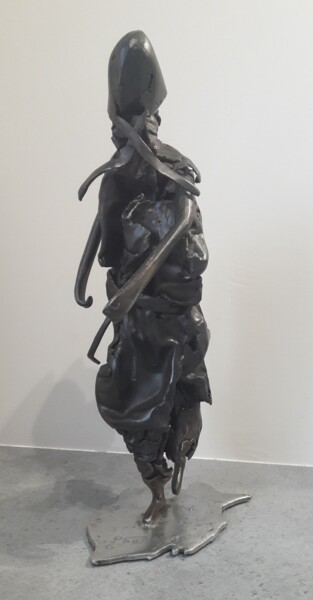 Sculpture titled "Vieille dame" by Philippe Fautrez, Original Artwork