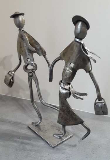 Sculpture titled "Le couple pressé" by Philippe Fautrez, Original Artwork