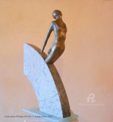 Sculpture titled "EVEIL" by Philippe Olive, Original Artwork, Bronze