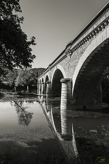 Fotografie mit dem Titel "beynac-pont-sncf.jpg" von Philippe Rozier (Photo-EOS), Original-Kunstwerk, Digitale Fotografie