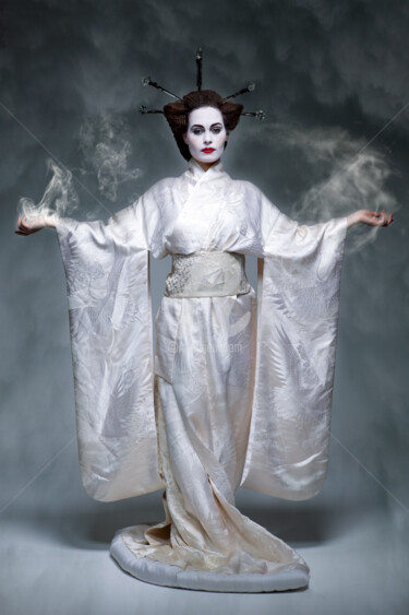 Fotografia intitolato "Kimono Girl" da Philippe Bousseau, Opera d'arte originale, Fotografia digitale