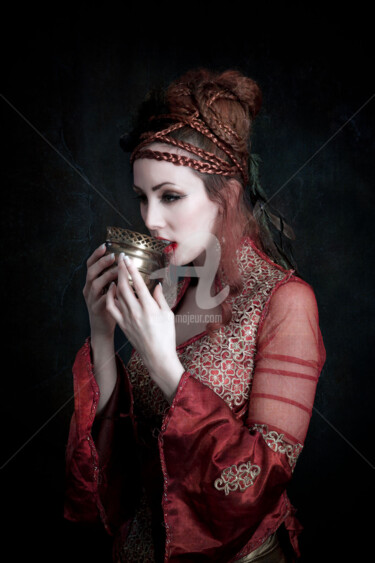 Photography titled "Vampire girl" by Philippe Bousseau, Original Artwork, Digital Photography