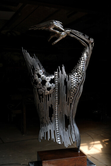Sculpture titled "Danser la vie" by Phils, Original Artwork, Metals
