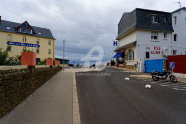 Photographie intitulée "Beyond ... the sea…" par Alain Romeas (PhotoAR), Œuvre d'art originale, Photographie numérique