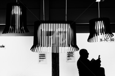 Photographie intitulée "The lampshade (L'ab…" par Alain Romeas (PhotoAR), Œuvre d'art originale, Photographie numérique