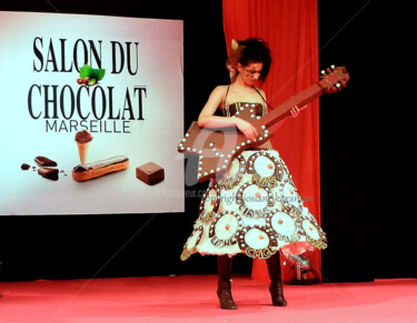 Fotografie mit dem Titel "Le Salon du chocola…" von Josiane Karanian Boularot, Original-Kunstwerk