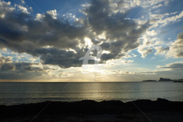 Photography titled "Méditerranée - 17h1…" by Josiane Karanian Boularot, Original Artwork