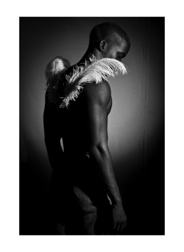 Photographie intitulée ""Fallen Angel " / f…" par Edgar Garces, Œuvre d'art originale, Photographie numérique