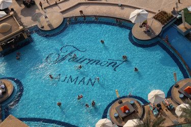 Photographie intitulée "hotels-ajman.jpg" par Michel Hervo, Œuvre d'art originale