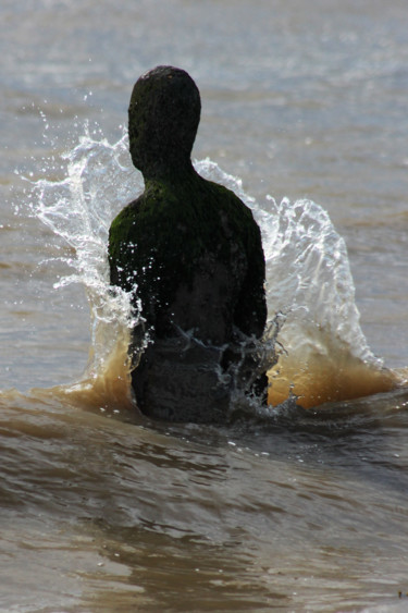 Sculpture intitulée ""Tide's coming in.…" par Kevin C Lee, Œuvre d'art originale, Coulage