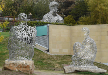 Sculptuur getiteld "Distant bust overlo…" door Kevin C Lee, Origineel Kunstwerk, Metalen