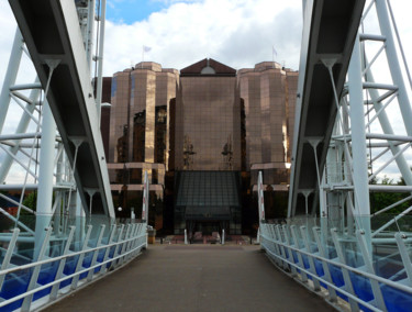 Fotografia zatytułowany „Lowry footbridge. s…” autorstwa Kevin C Lee, Oryginalna praca