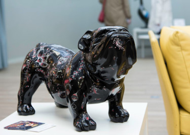 Sculpture intitulée "doggy black" par Philippe Sidot Et Charlotte Carsin, Œuvre d'art originale, Résine