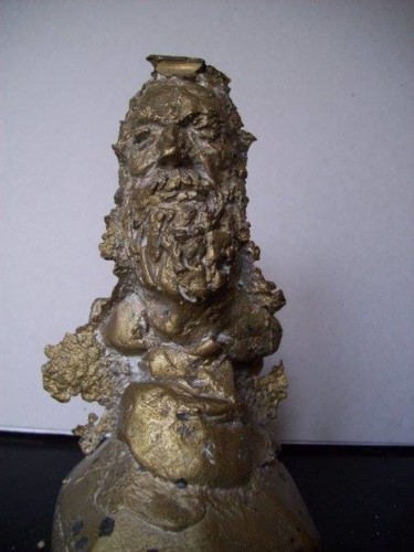 Sculpture intitulée "Vérité, le vieil ho…" par Picco, Œuvre d'art originale, Métaux
