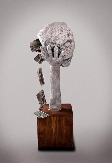 Sculpture titled ""Alzheimer"" by Picrate, Original Artwork, Resin