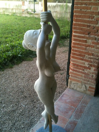 Sculpture titled "PÔLES FEMININS" by Piem Dit Socco, Original Artwork, Paper maché