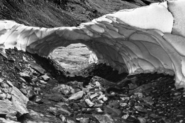 Photographie intitulée "Ice Gallery" par Pier Maulini, Œuvre d'art originale, Photographie argentique