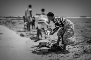 La mer nourricière Photographie intitulée "La mer nourricière" par Pierre-Yves Babelon, Œuvre d'art originale
