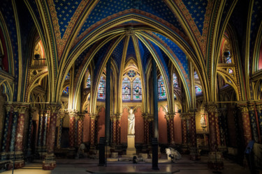 Fotografía titulada "La Sainte Chapelle 3" por Pierre Duquoc, Obra de arte original, Fotografía digital